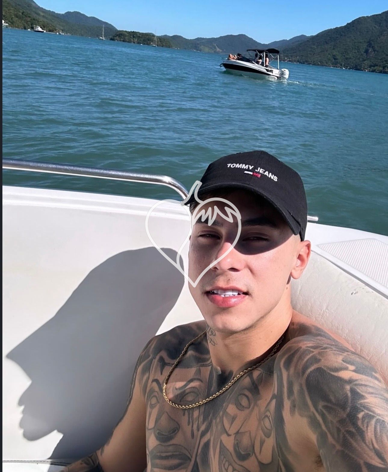 Branquinho tatuado 
