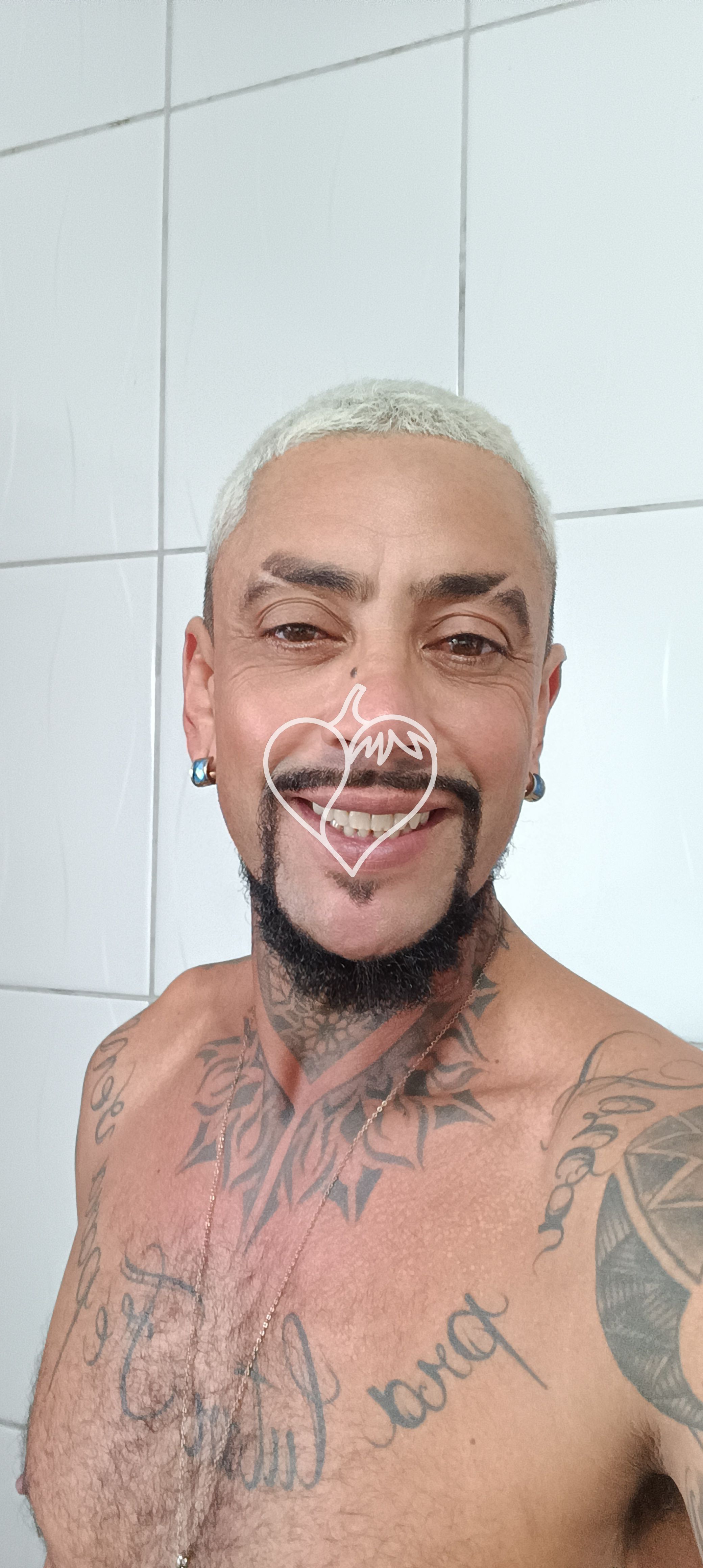Moreno tattoado