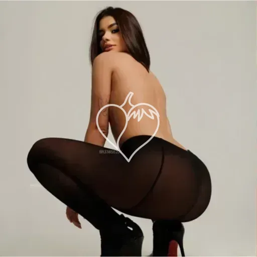 Capa de Yasmin Oliveira