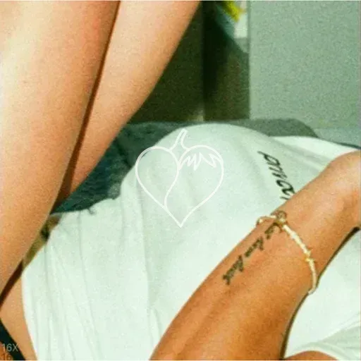 Capa de THAIS VARGAS