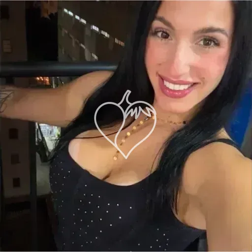 THAIS VARGAS
