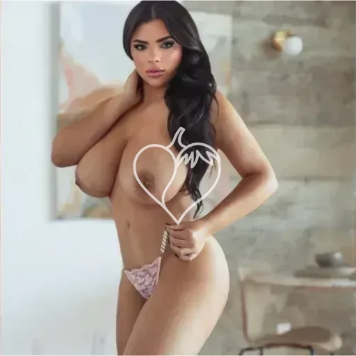Thayla Mendes