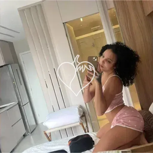Lara Torrez