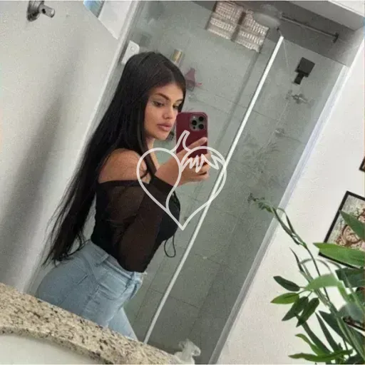 Bella Ferraz