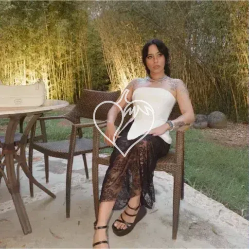 Capa de Lívia Marques