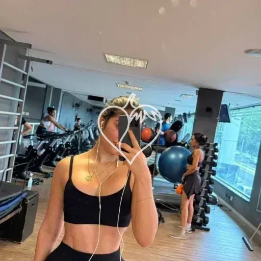 Aisha Simoons