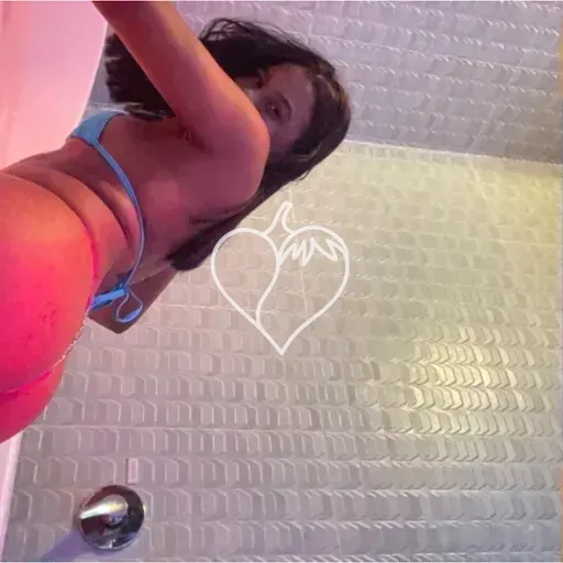 Alice Lopes