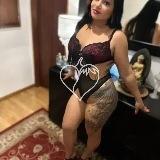 Nanda Prado