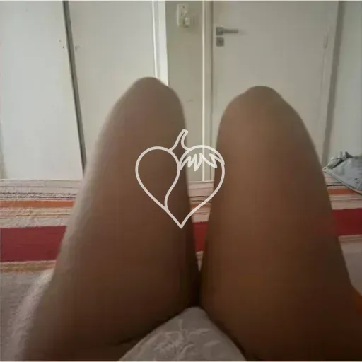 Capa de Júlia Aguiar