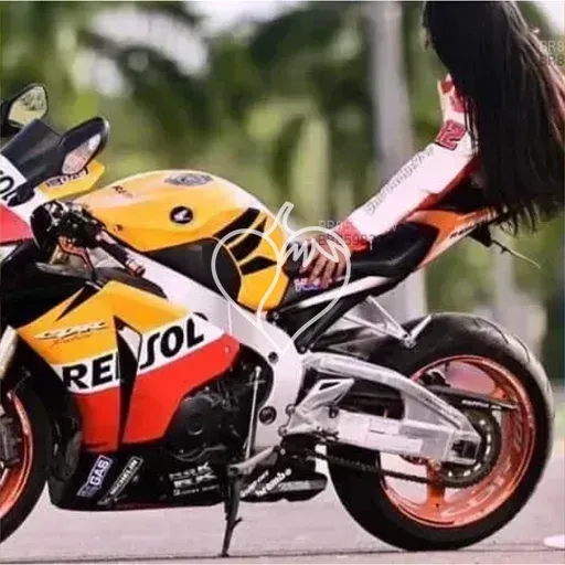 Capa de Eduarda Bugatti