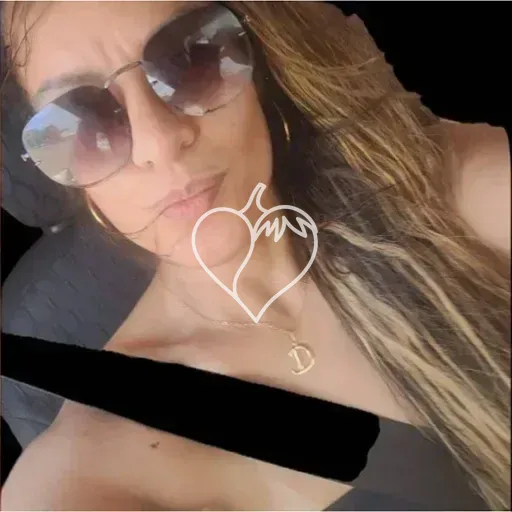 Capa de Gaby Freitas