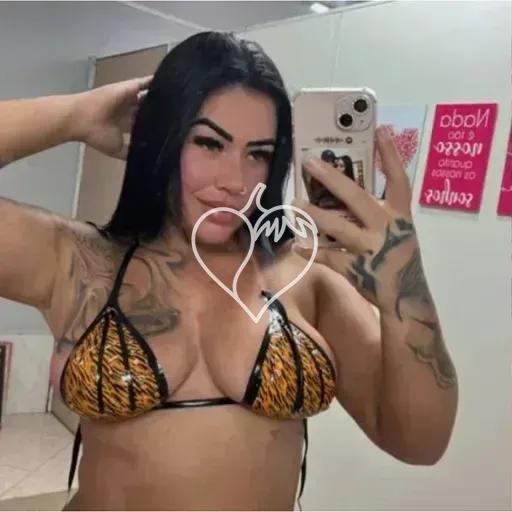 Letícia carvalho