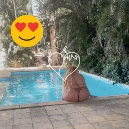 Bella Padilha