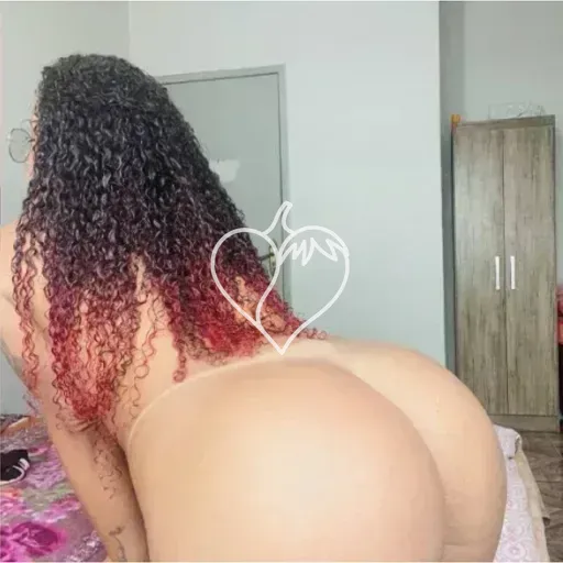 Vivi Araújo