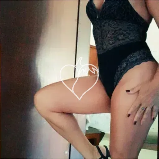 Capa de Isis Liz