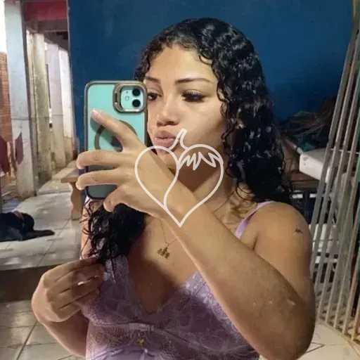 Thaís
