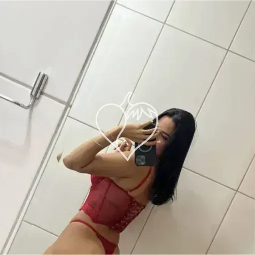 Bia Oliveira