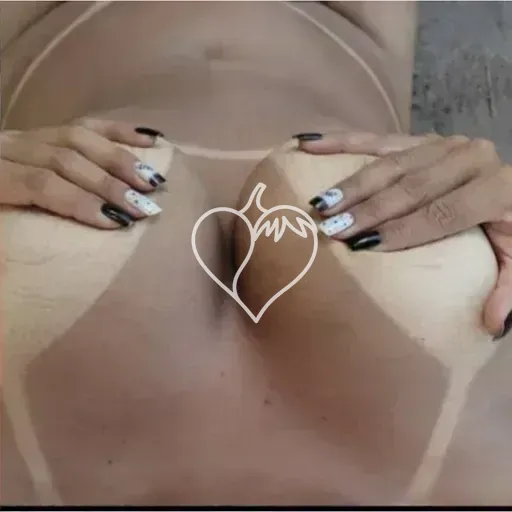 Capa de Dhaniela Soares