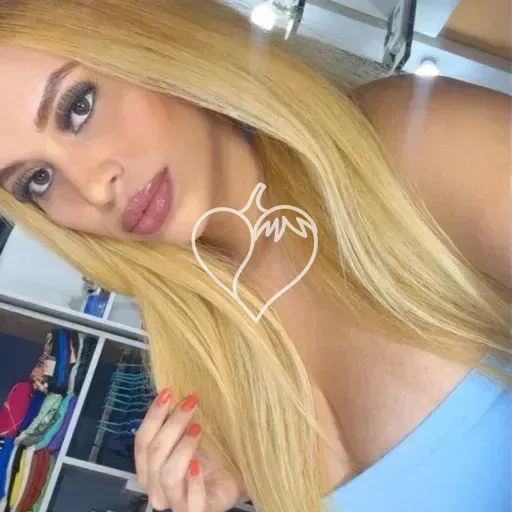 Capa de Carla Freitas