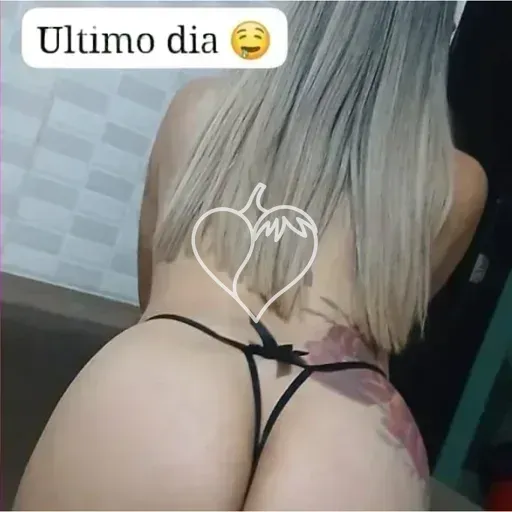 Capa de Amanda Lopes