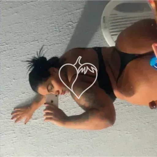 Flávia Mello