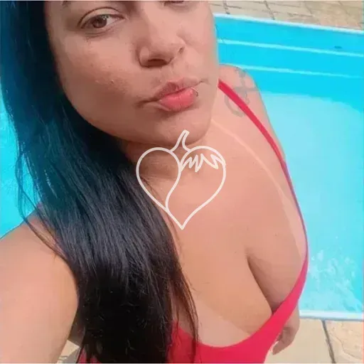 Julia Dias