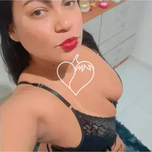 Julia Dias