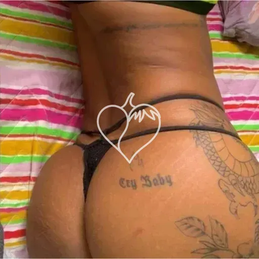 Capa de Amanda Oliveira