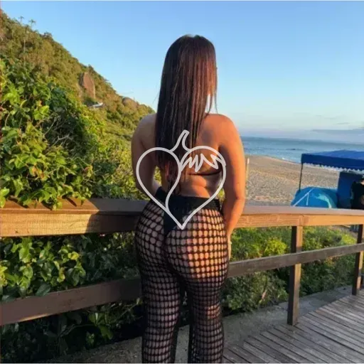 Capa de Nathalia Bueno