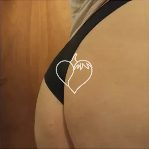 Thaís